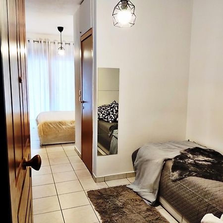 Elegant Central Studio With Balcony & 1 Gbps Fiber Tesalonika Bagian luar foto