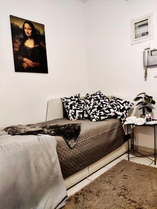 Elegant Central Studio With Balcony & 1 Gbps Fiber Tesalonika Bagian luar foto