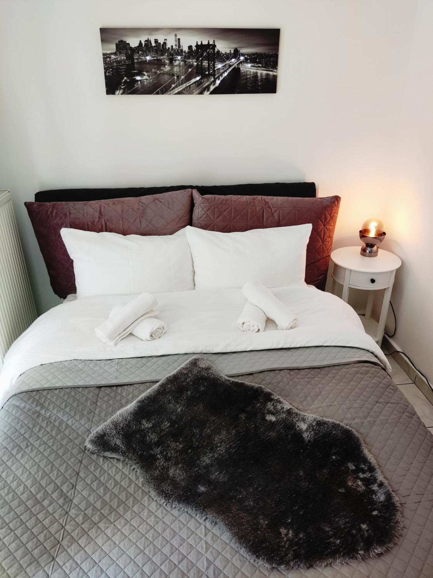 Elegant Central Studio With Balcony & 1 Gbps Fiber Tesalonika Bagian luar foto